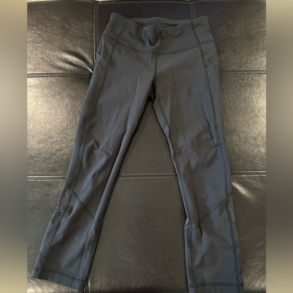 Lululemon Size 4 Pace Revival Crop Leggings, Black